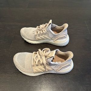 Adidas ultra boosts 5.0 DNA sneakers